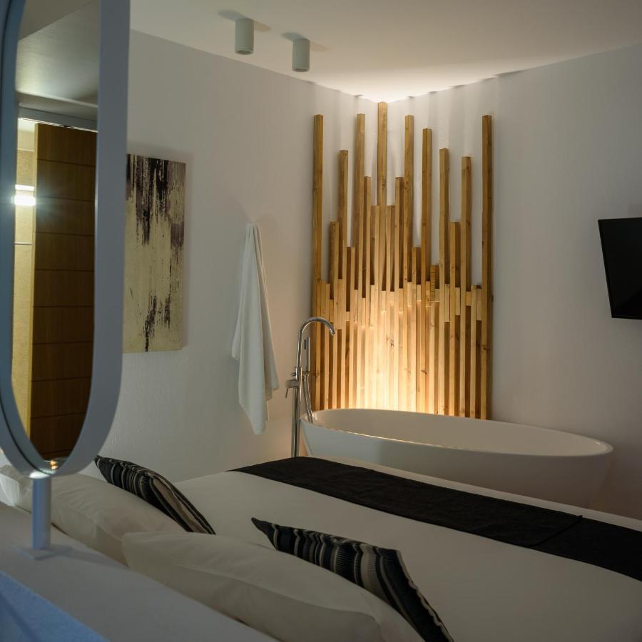 Muses Cycladic Suites Oia  Exterior foto